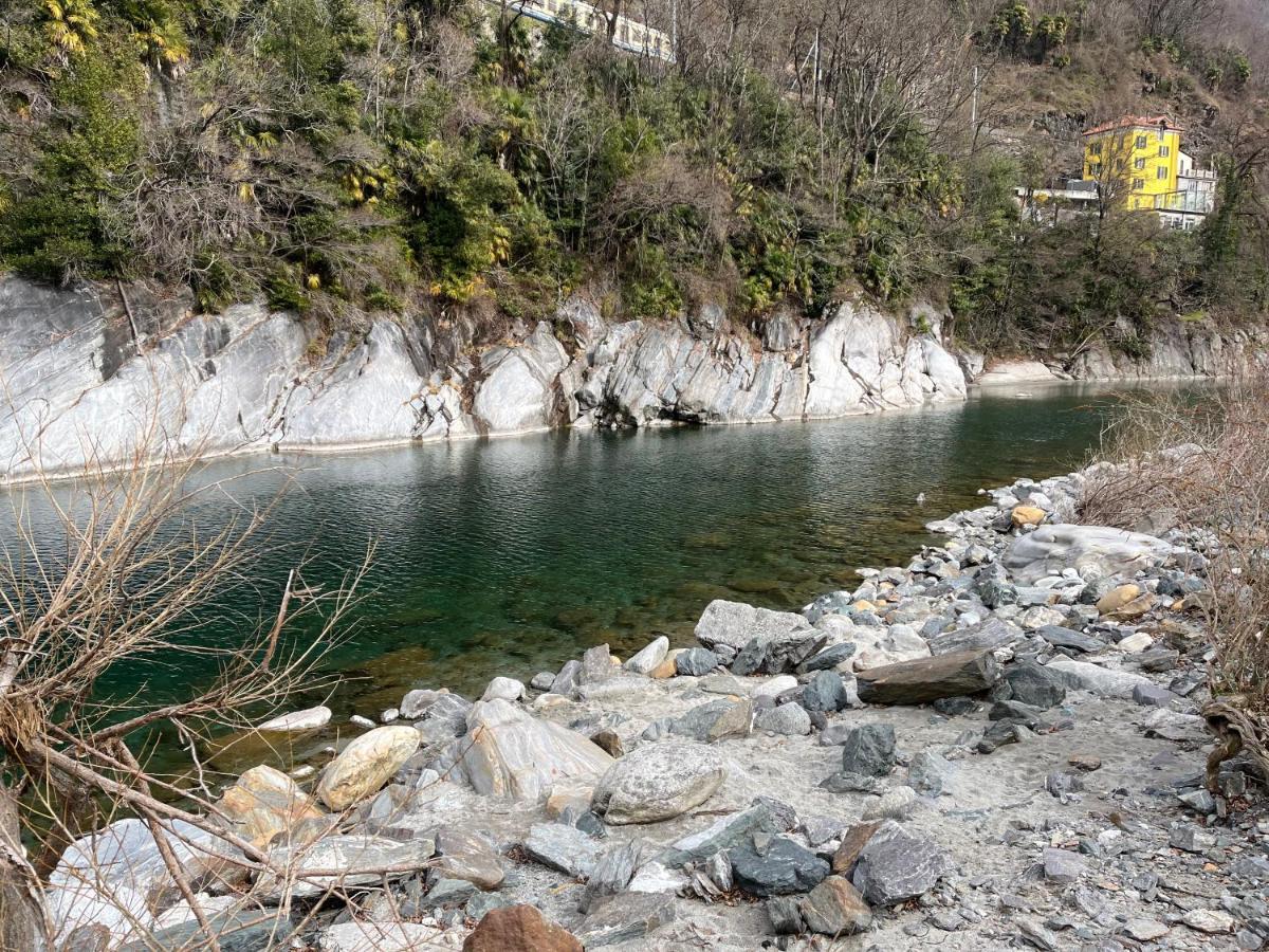 Blue River Losone Kültér fotó