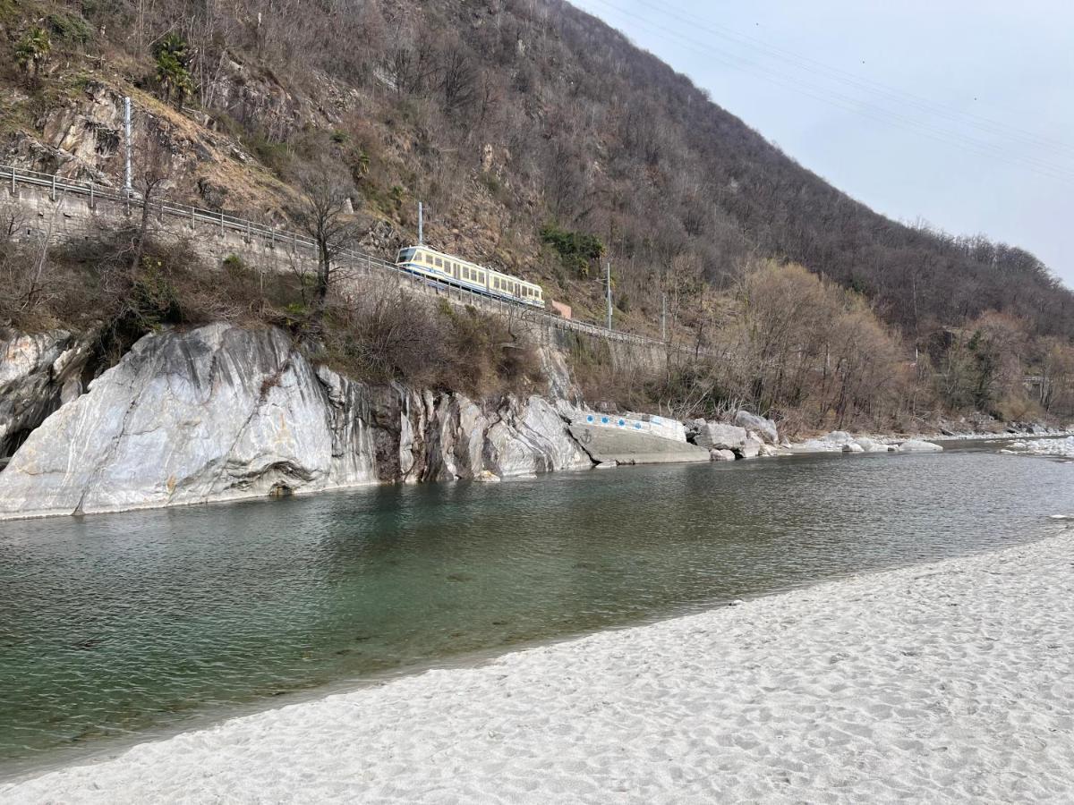 Blue River Losone Kültér fotó